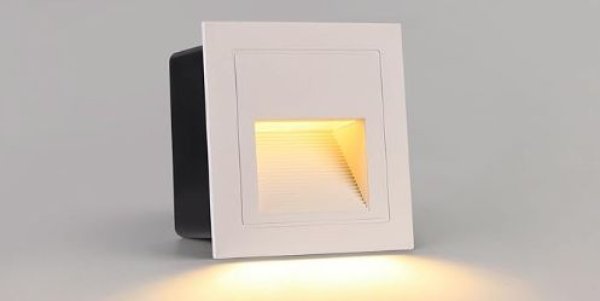 LED stubišna ugradbena led lampa-izolirana Snaga 5W 4000K IP54- bijela