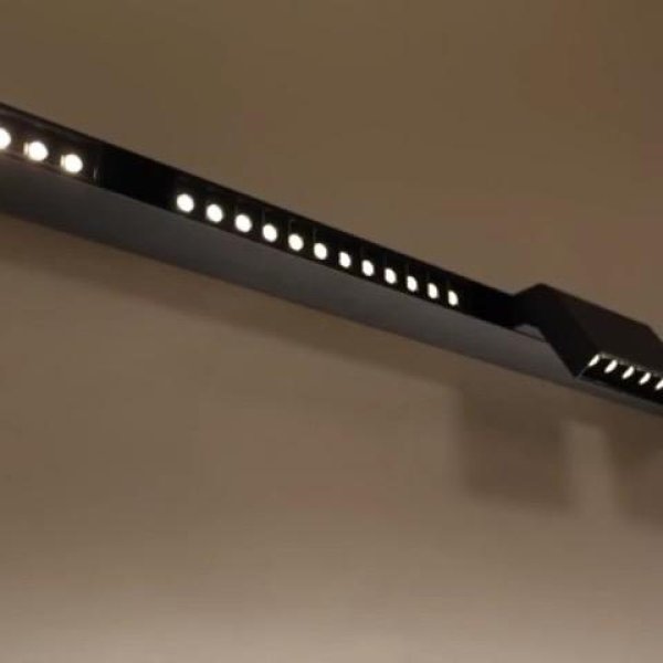 Led magnetni reflektor-bluetooth ravni točkasti Snaga 3000K